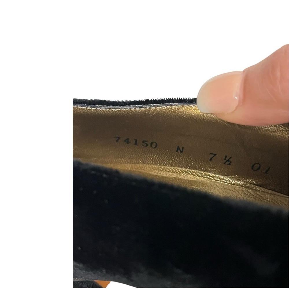 Yves Saint Laurent Black Velvet Jeweled Pointed Toe Heels Size 7.5 Party Vintage - Picture 11 of 11